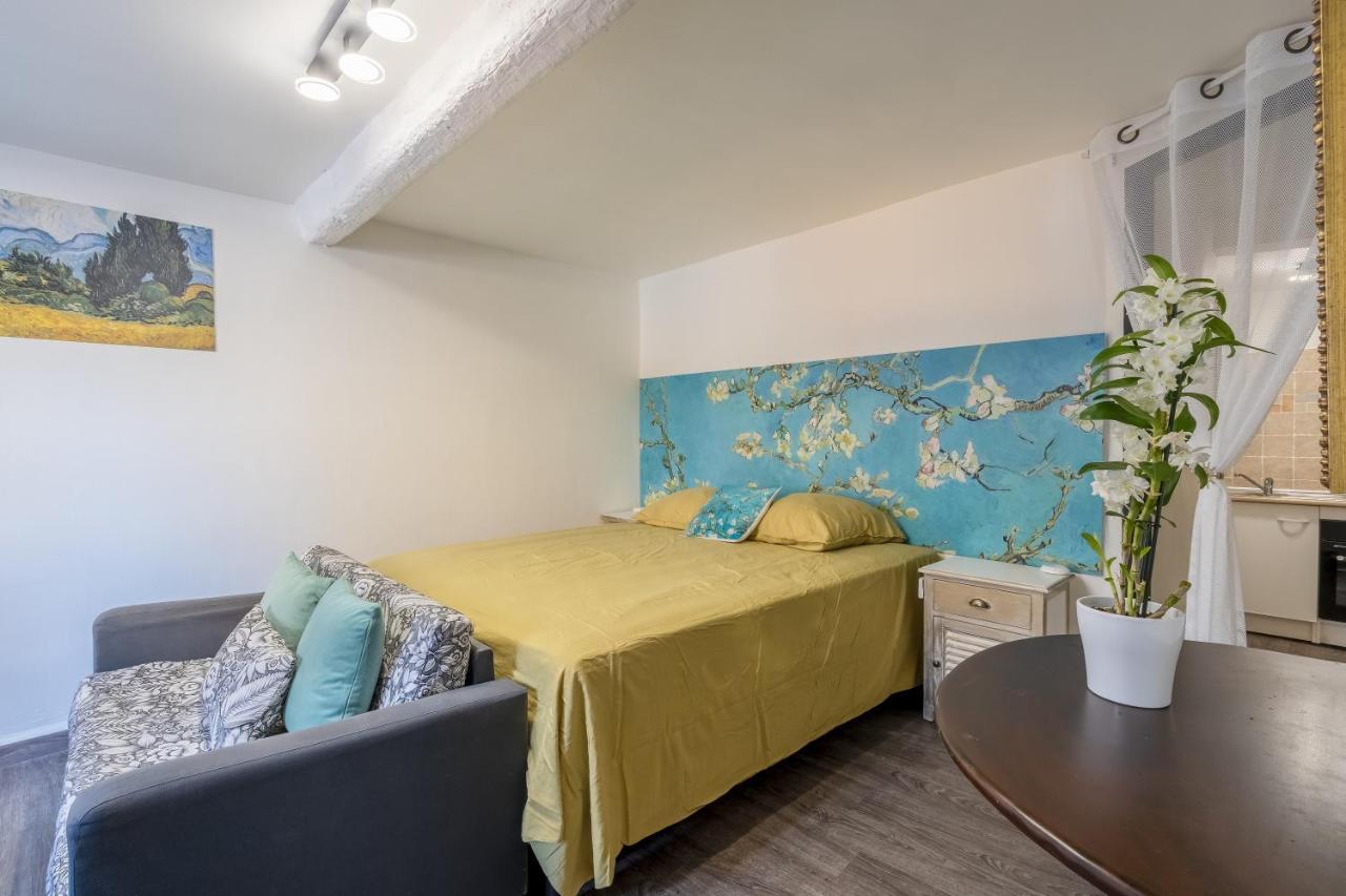 L'Isle D'Or - Les Amandiers - 3 Etoiles - 1Er Etage Ngoại thất bức ảnh